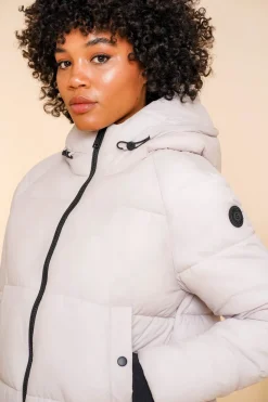 Jassen & Jacks*Geisha Fashion Geisha Dames Korte Gewatteerde Jas Met Capuchon 48551-12 off-white