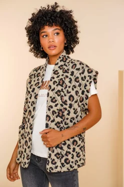 Jasjes & Blazers*Geisha Fashion Geisha Dames Oversized Gilet Met Panterprint 45618-20 sand