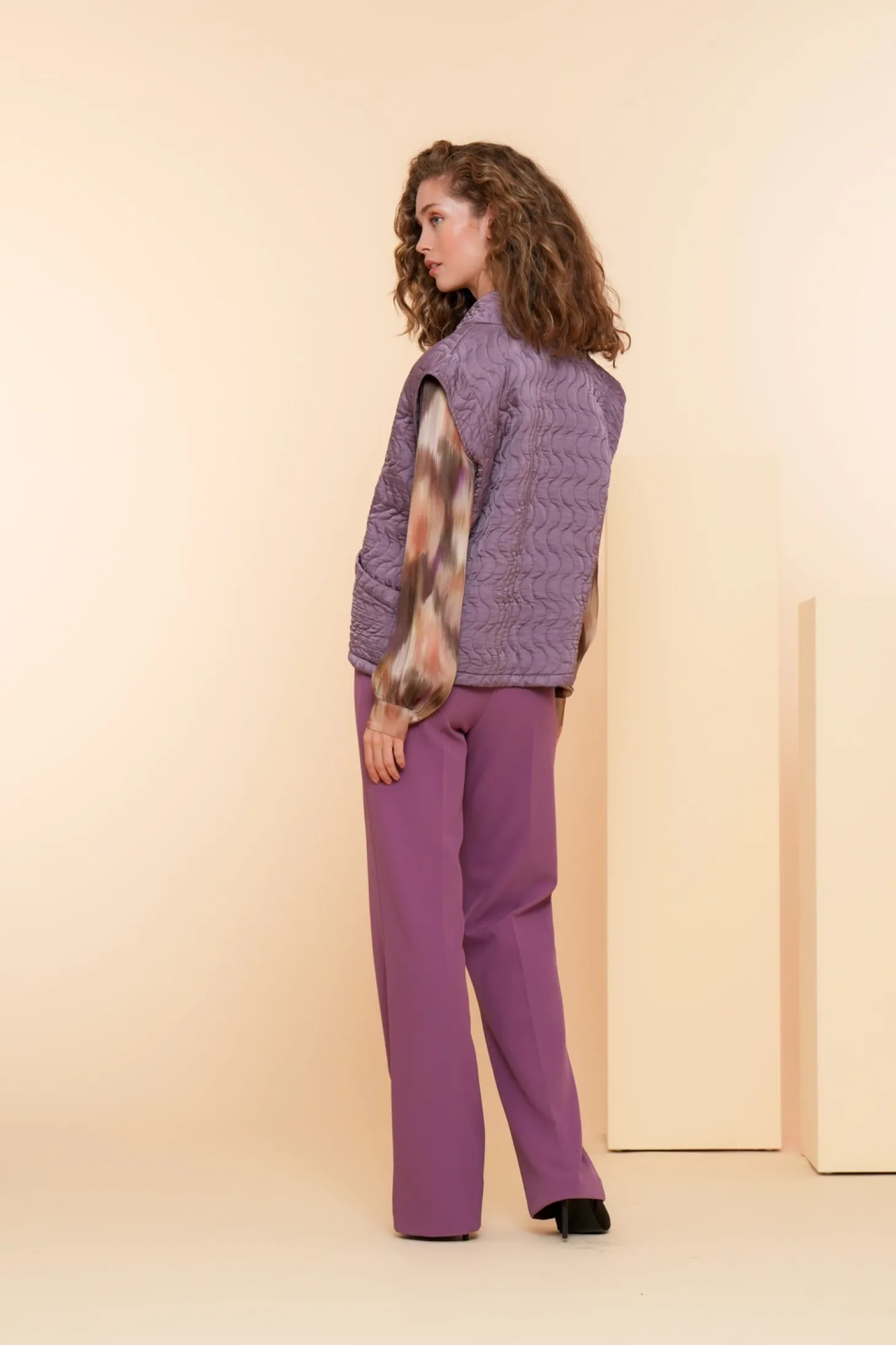 Truien & Vesten*Geisha Fashion Geisha Dames Padded Gilet 45532-70 mauve