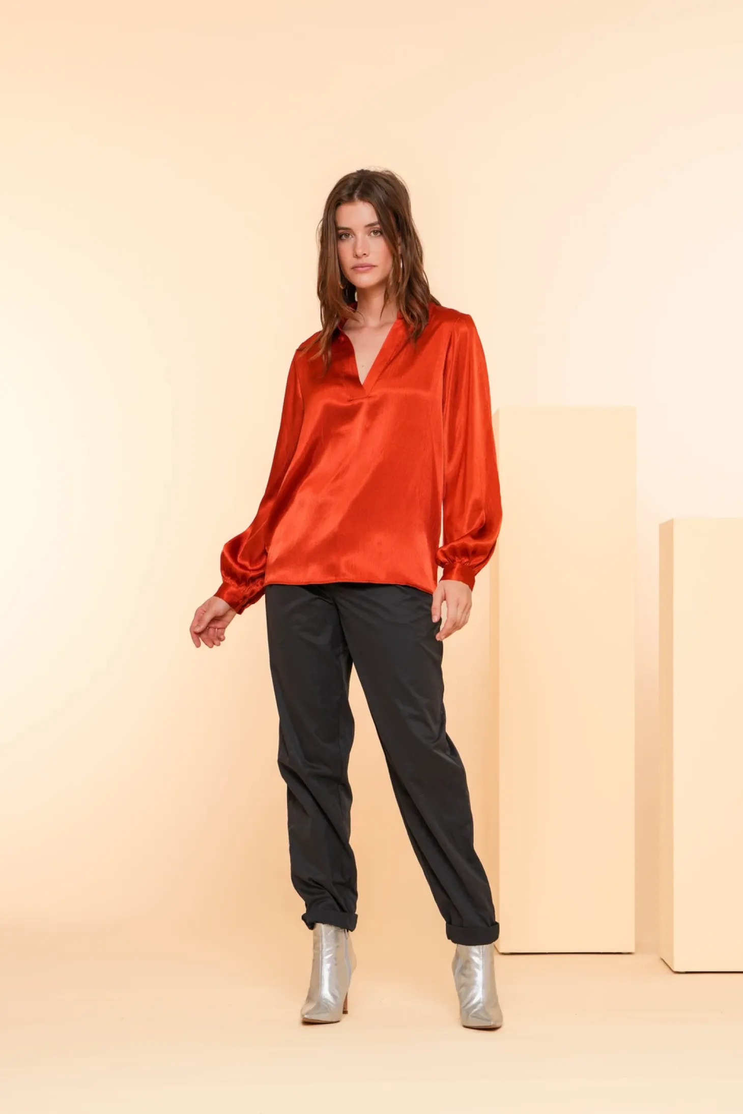 Tops & T-shirts*Geisha Fashion Geisha Dames Satin Top Met V-hals 43540-14 stone