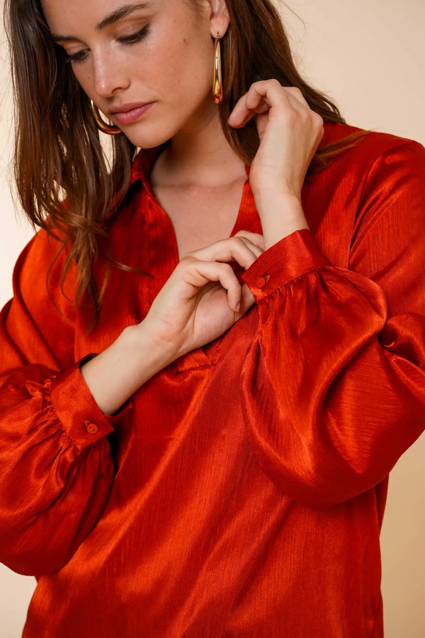 Tops & T-shirts*Geisha Fashion Geisha Dames Satin Top Met V-hals 43540-14 stone