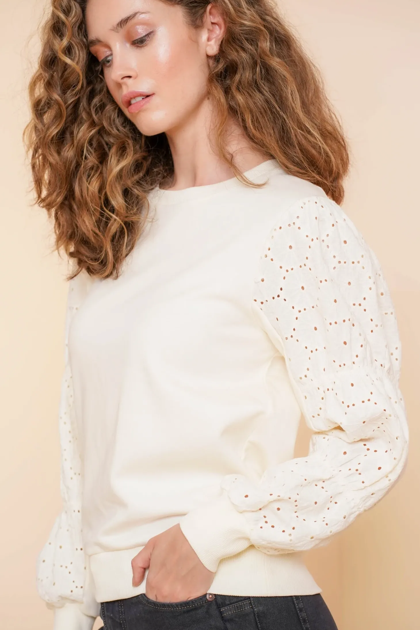 Truien & Vesten*Geisha Fashion Geisha Dames Sweater Met Broderie 42608-41 off-white