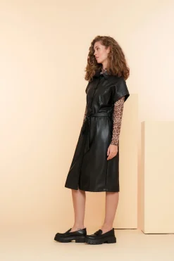 Jurken & Jumpsuits*Geisha Fashion Geisha Dames Vegan Leather Look Shirtdress 47503-10 zwart
