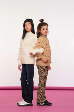 Truien & Vesten*Geisha Fashion Geisha Girls Gebreide Trui Met Pompons 44554K-23 off-white