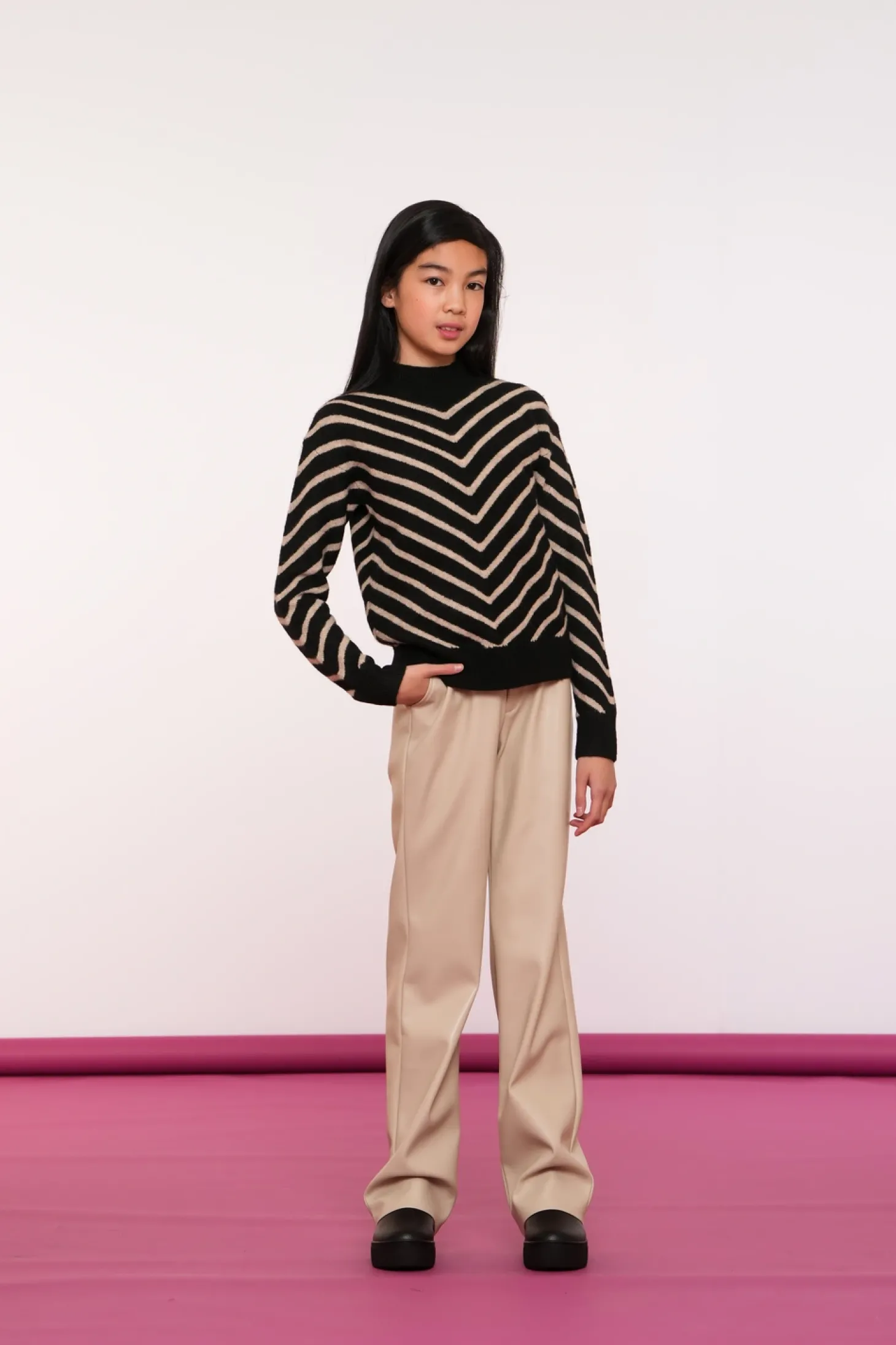 Truien & Vesten*Geisha Fashion Geisha Girls Trui Met Strepen 44507K-10 zwart