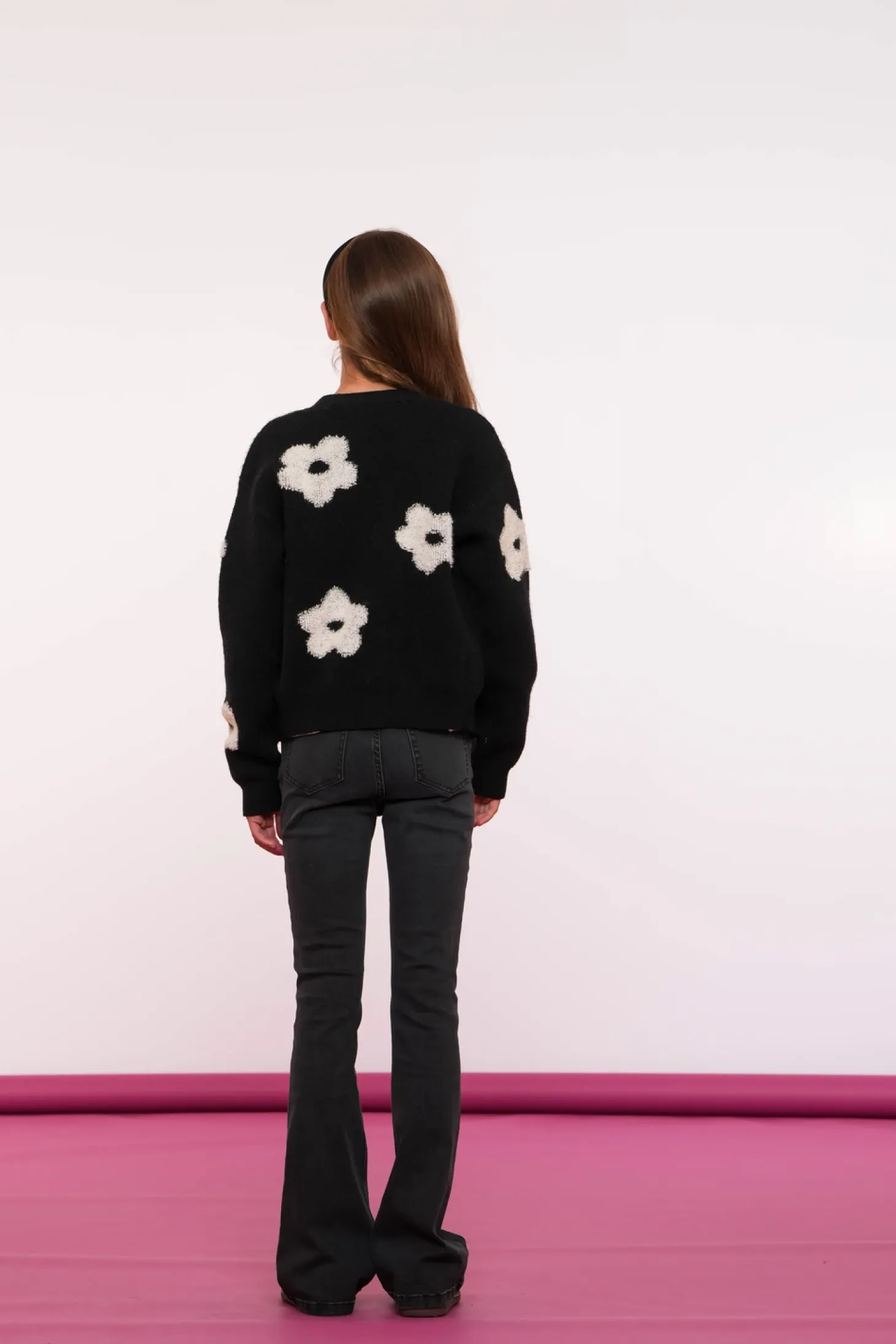 Truien & Vesten*Geisha Fashion Geisha Girls Vestje Met Bloemen 44506K-10 zwart